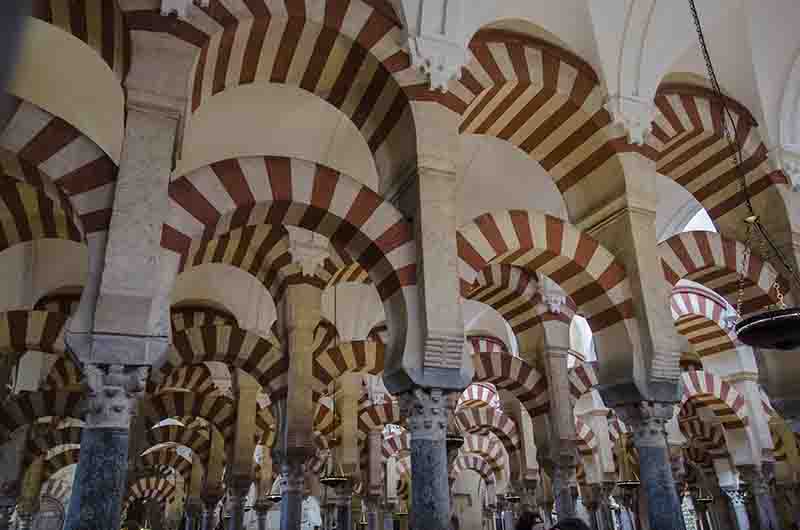 Córdoba 036 - Mezquita Catedral - interior.jpg